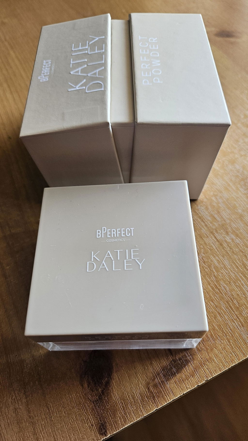 BPerfect Katie Daley Perfect Powder poudre visage Vanilla 15g mate