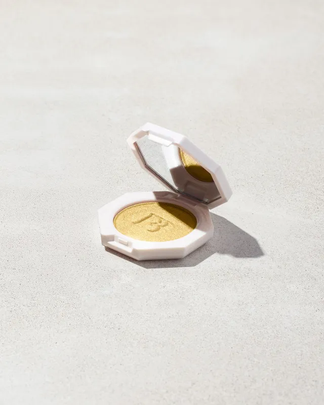 Fenty Beauty Mini Killawatt highlighter Trophy Wife doré