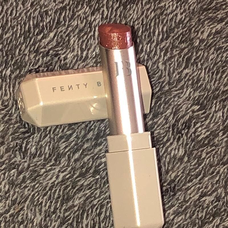 Fenty Beauty Slip Shine rouge à lèvres Glazed 2,8 g brillant