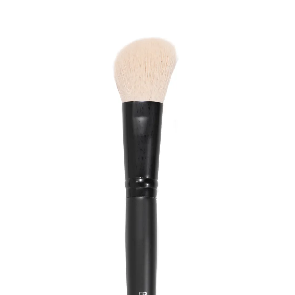 Be Perfect BPF04 pinceau bronzer et contour biseauté