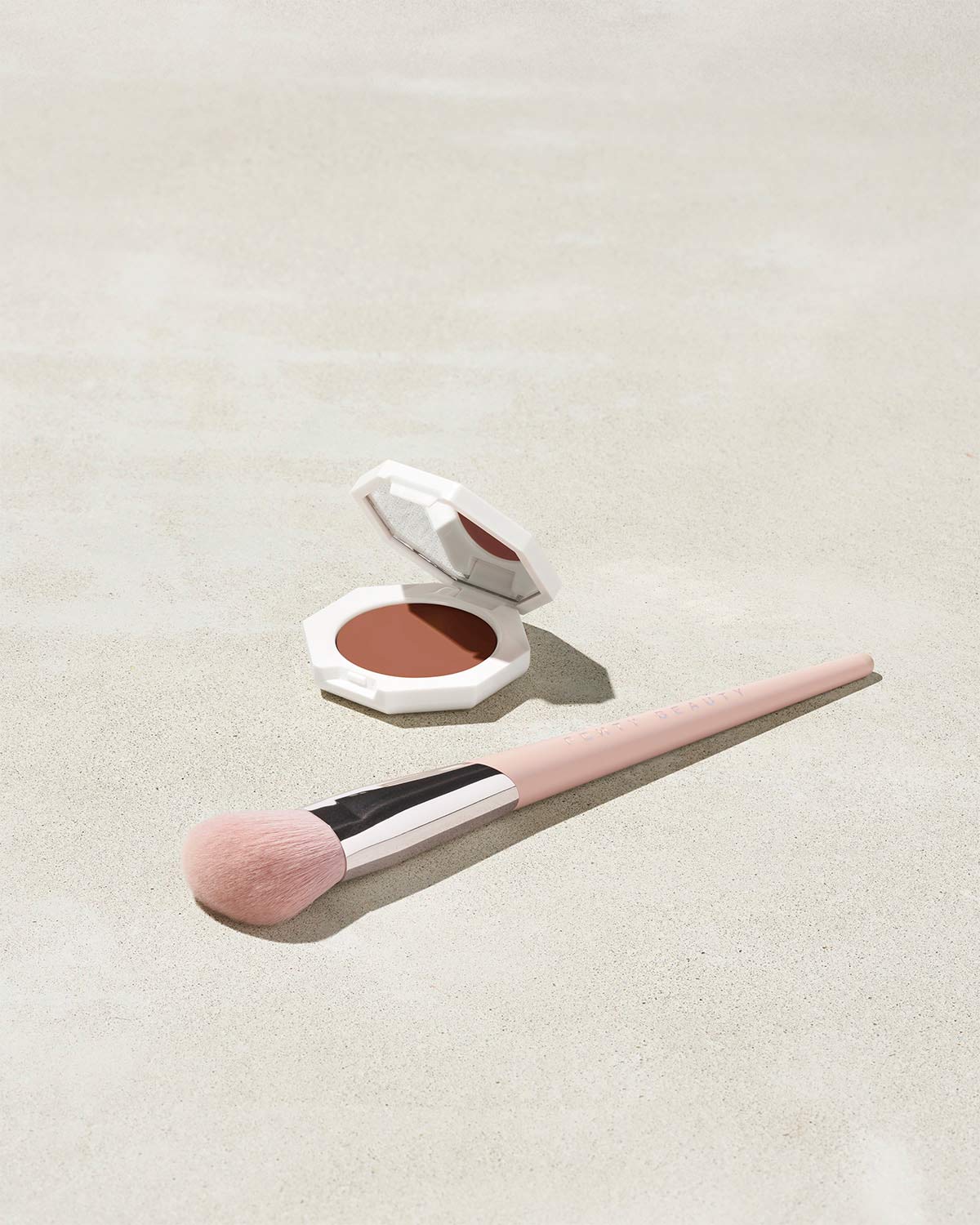 Fenty Beauty Cheeks Out Blush Crème Rosé Latte 3 g
