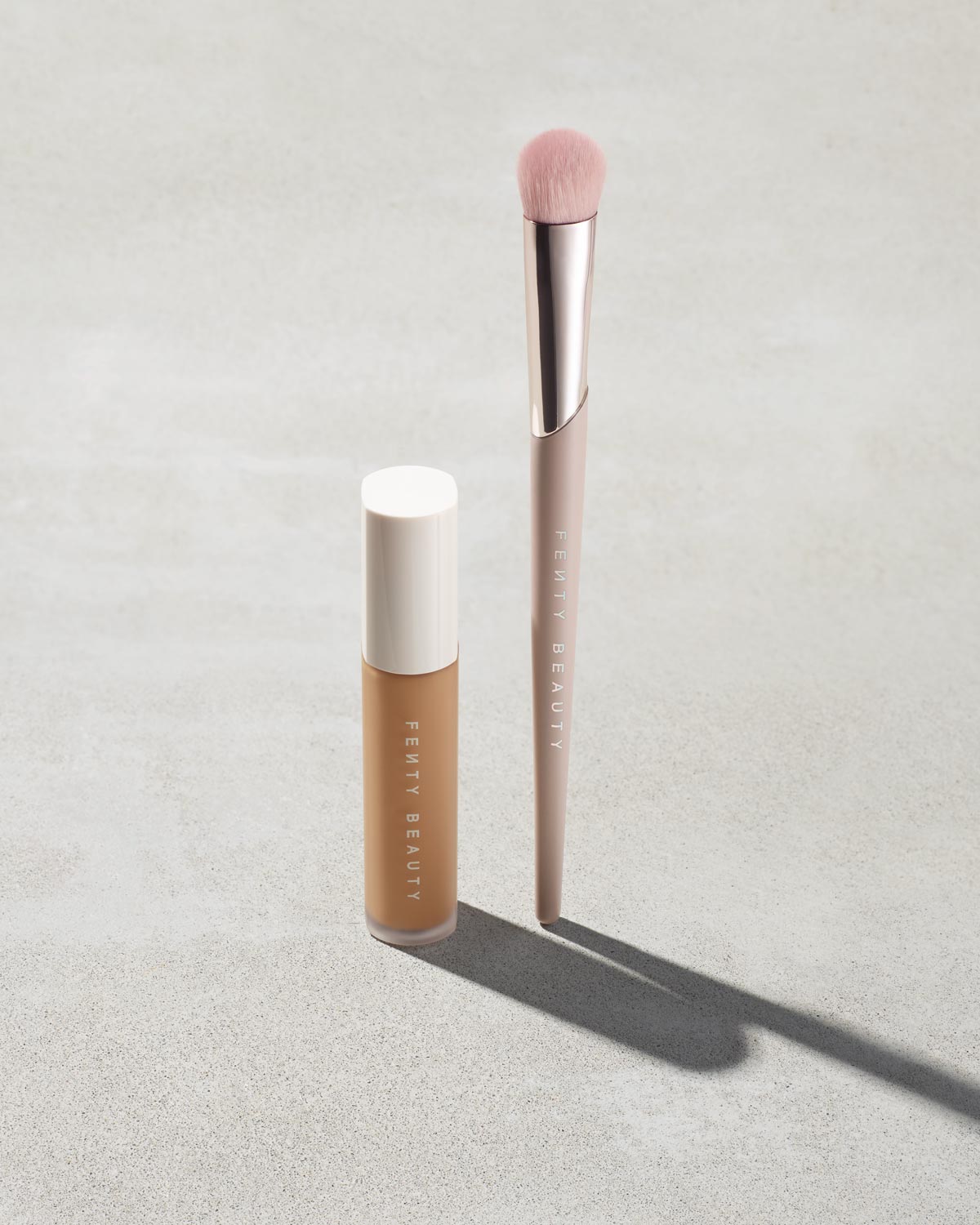 Fenty Beauty Brushes + Tools Precision Concealer Brush 180 Pinceau
