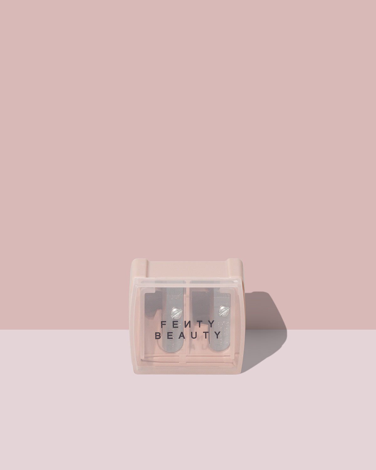 Fenty Beauty Trace'd Out taille-crayon double précision
