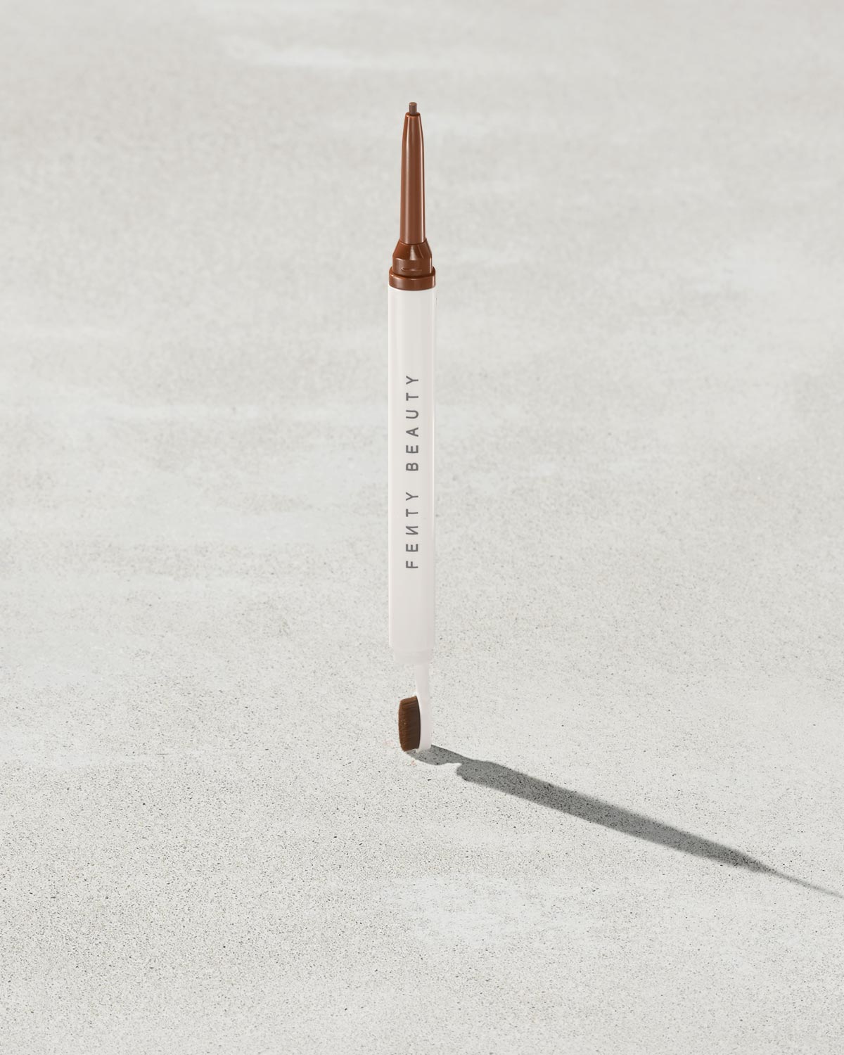 Fenty Beauty Brow MVP Soft Red crayon sourcils 0,07 g