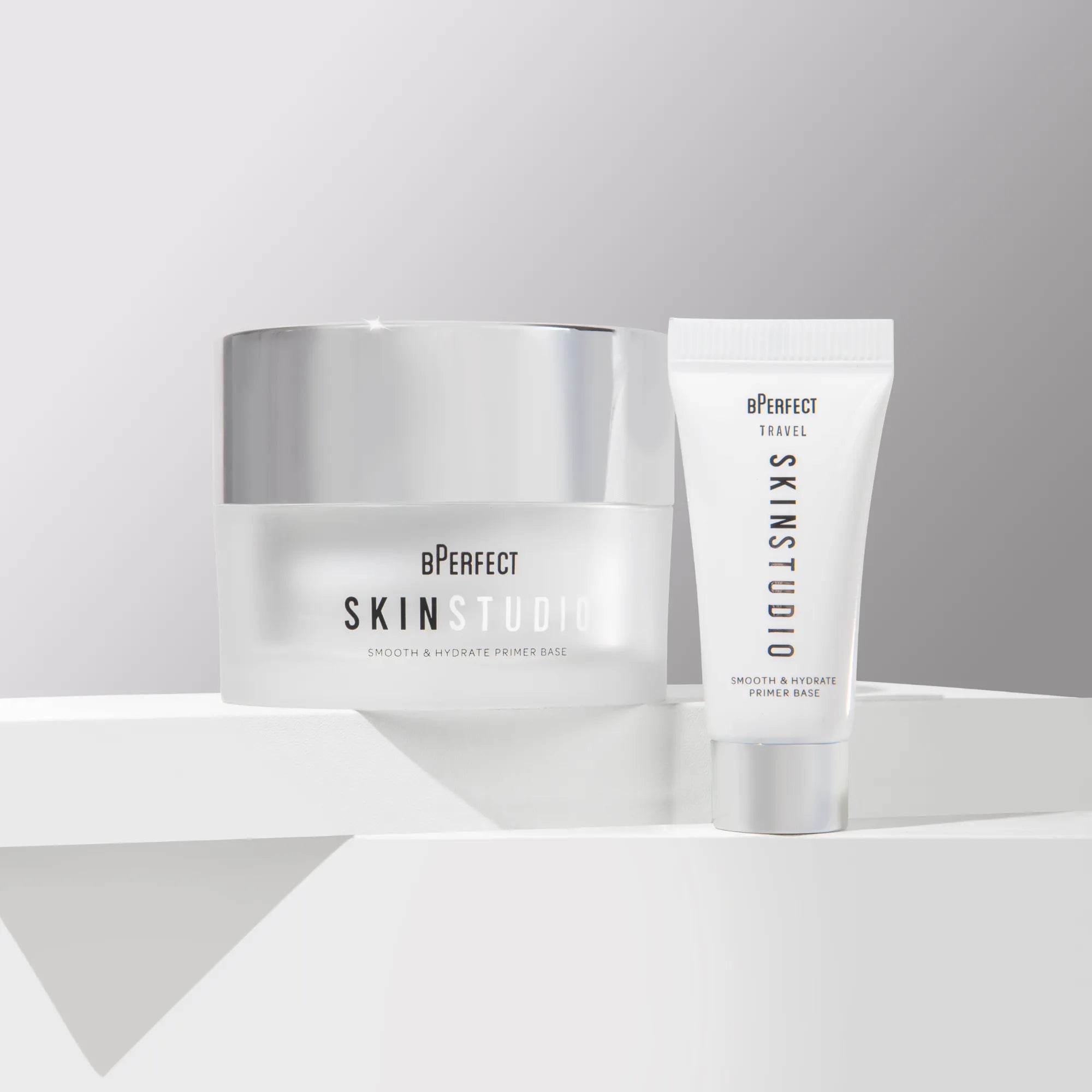 BPerfect Skin Studio Smooth Hydrate Base Maquillage 8 ml