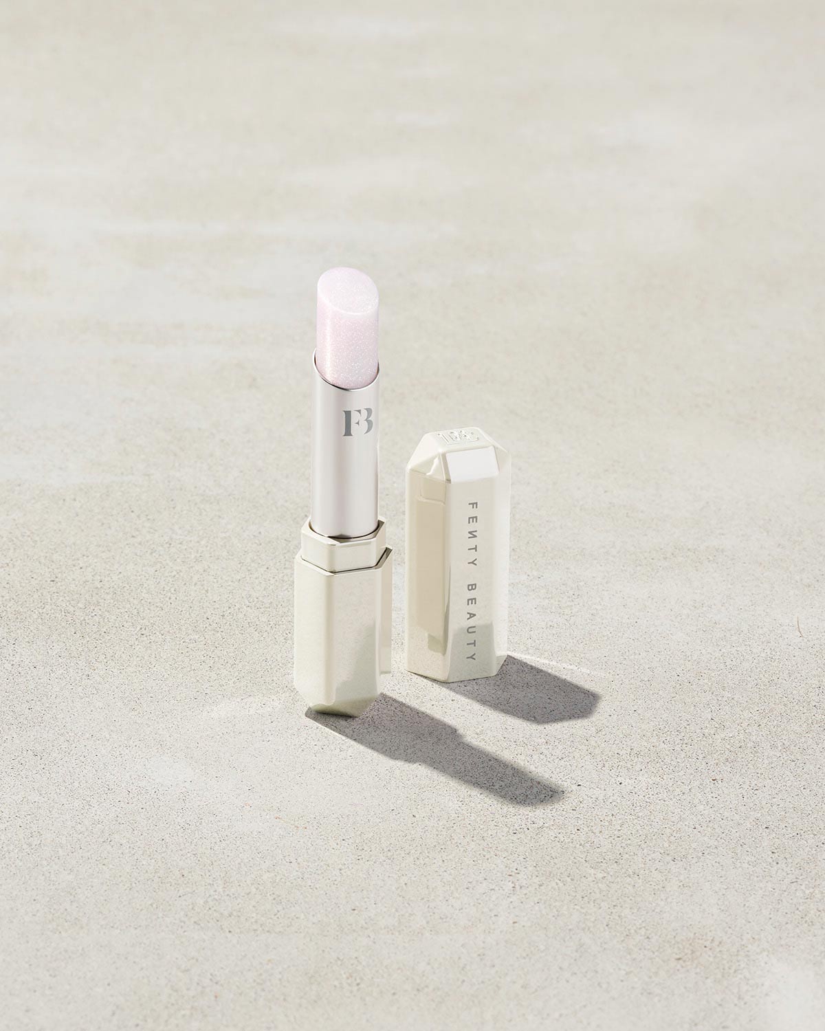 Fenty Beauty Slip Shine rouge à lèvres Quartz Candy 2,8 g brillant