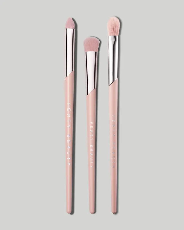 Fenty Beauty Set pinceaux et éponge bundle perso teint complet