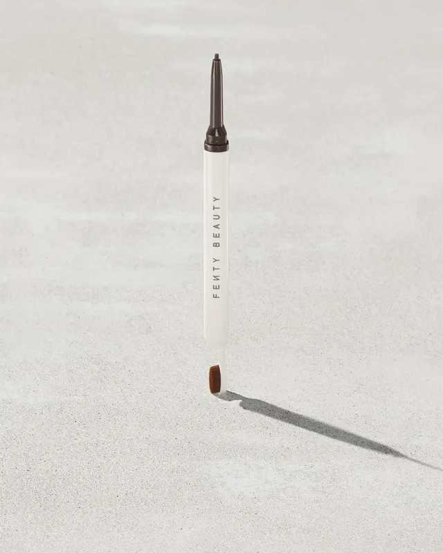 Fenty Beauty Brow MVP crayon sourcils Soft Black 0,07 g waterproof