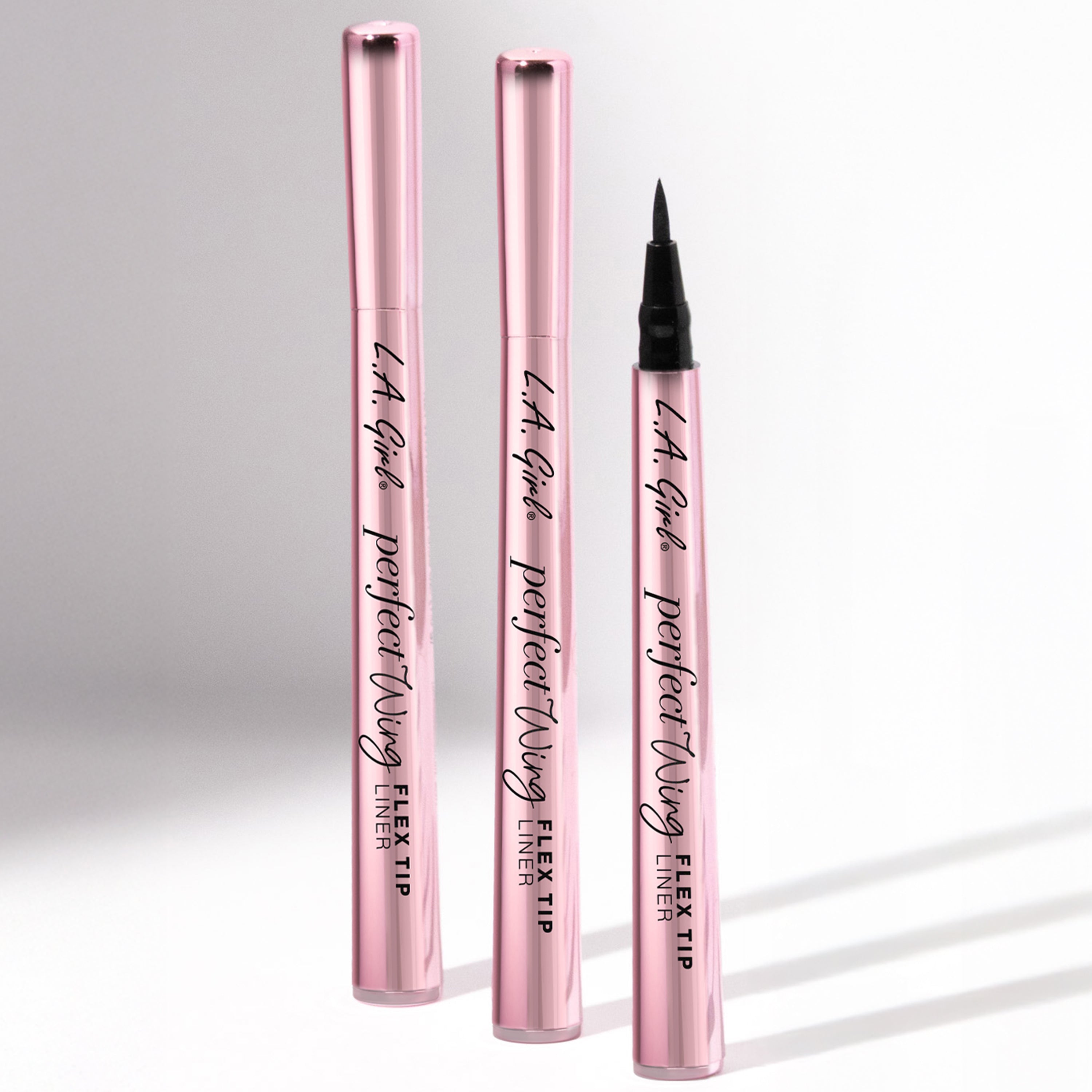 L.A. Girl Perfect Wing GLE700 eyeliner liquide Midnight Black