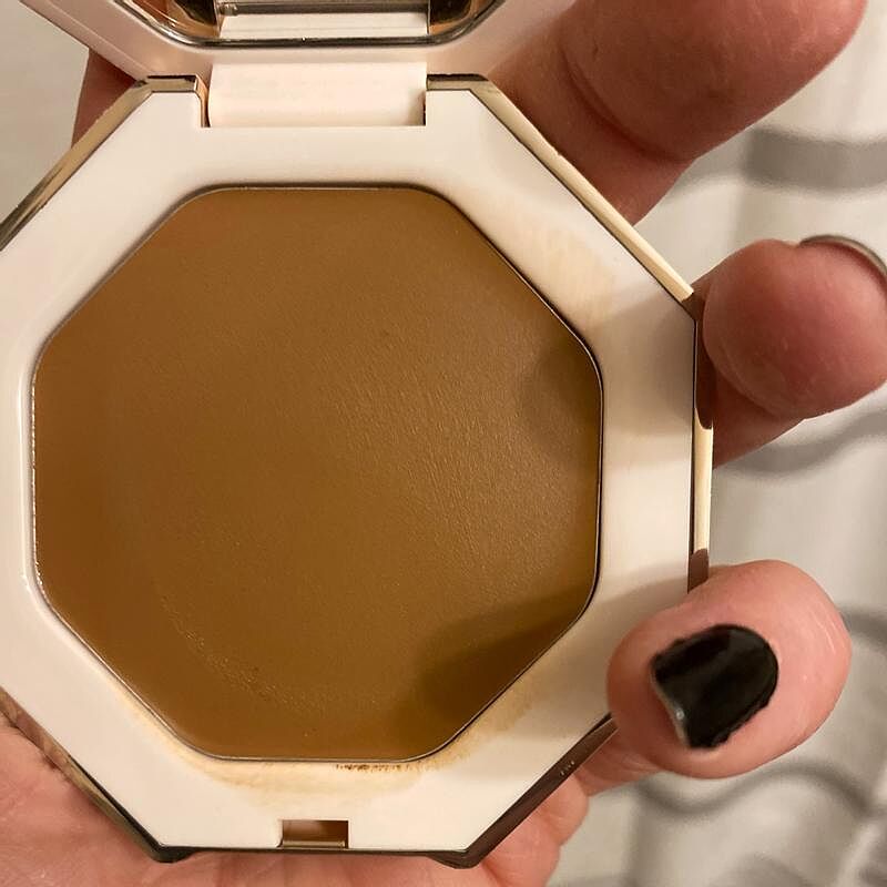 Fenty Beauty Cheeks Out bronzer crème Amber 5,23 g modulable