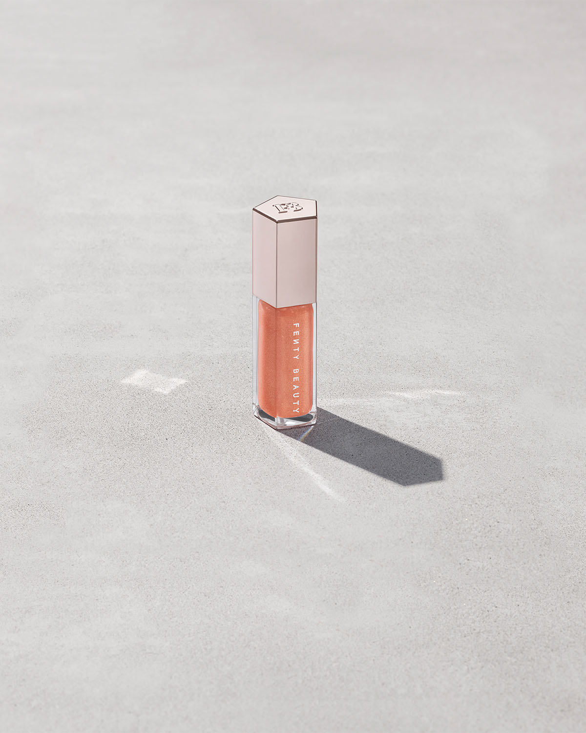 Fenty Beauty Gloss Bomb Champ Stamp Fantasy 9 mL doré
