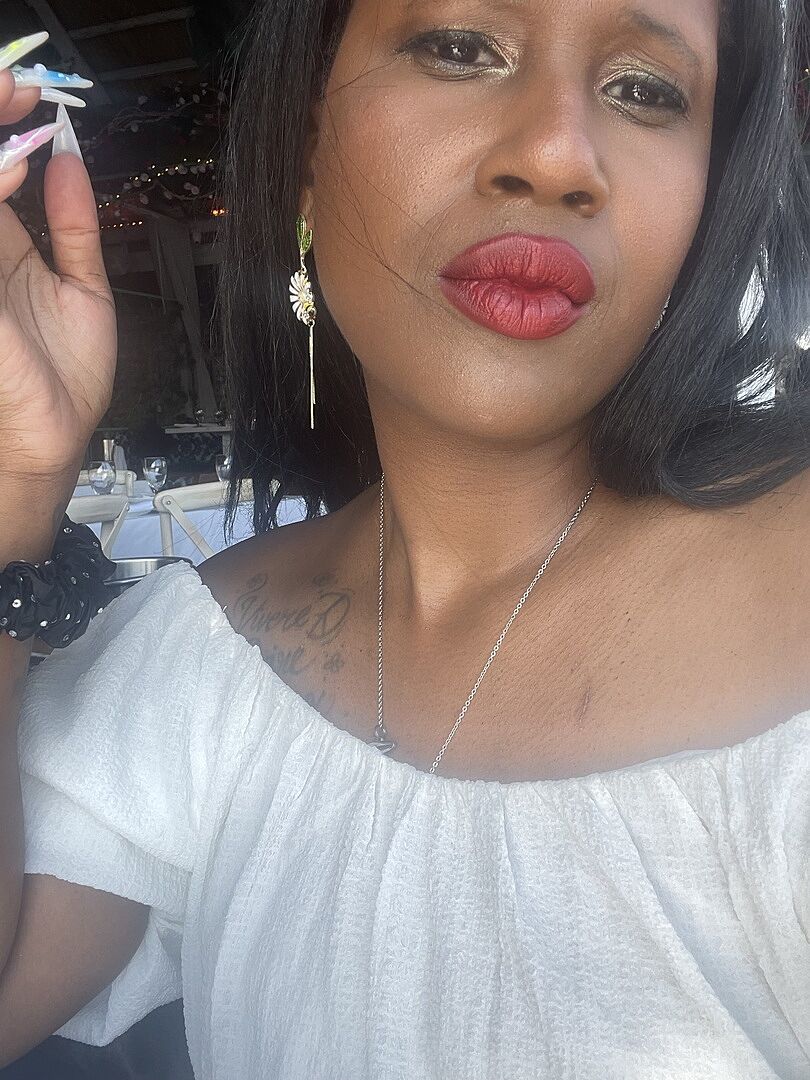 Fenty Beauty Fenty Icon Velvet rouge liquide mat C-Suite'Heart