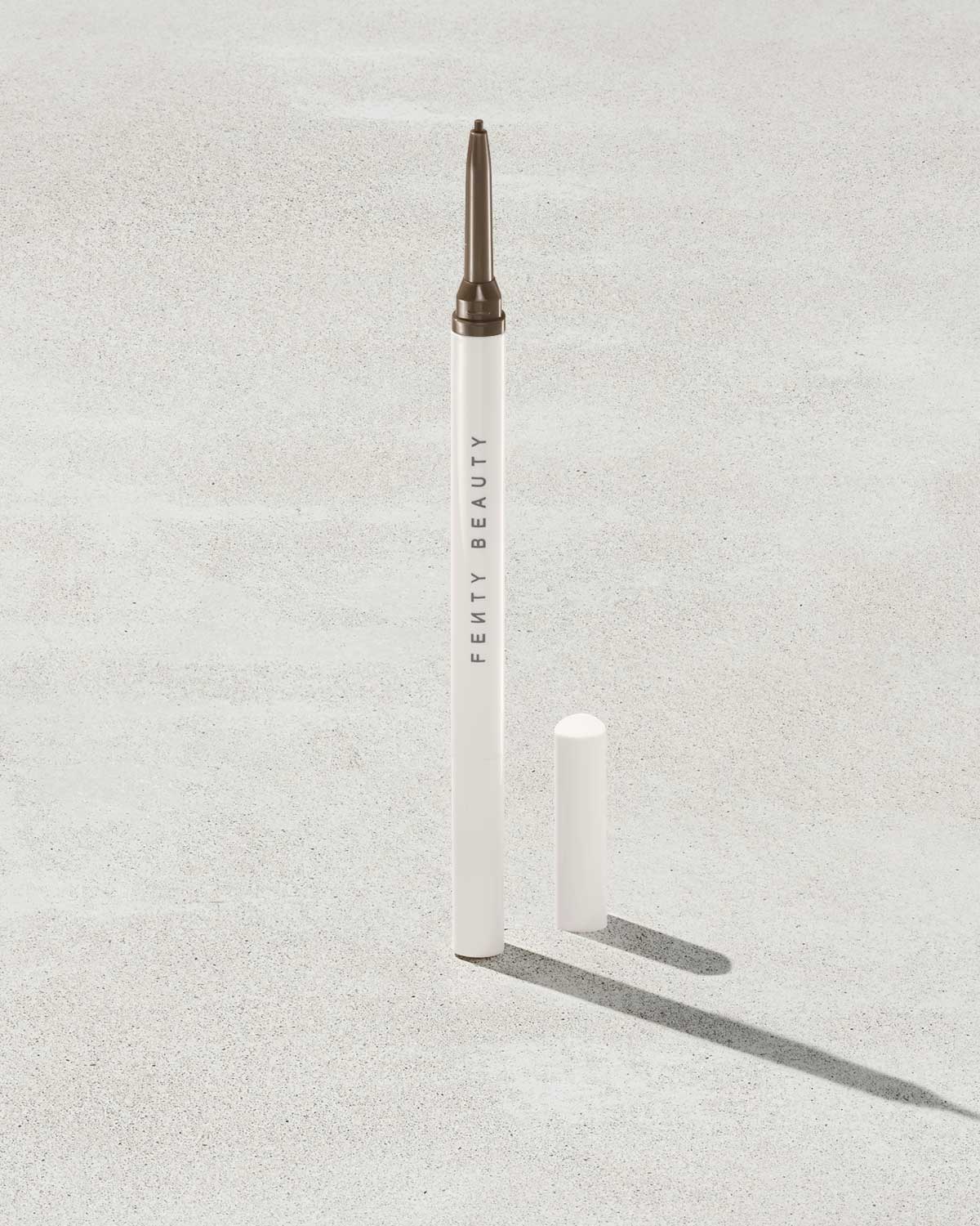 Fenty Beauty Brow MVP crayon sourcils dark brown 0,07 g waterproof