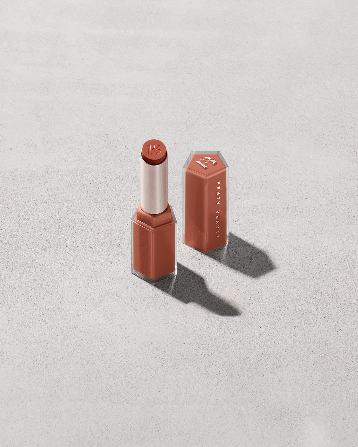 Fenty Beauty Gloss Bomb Stix gloss Sorta Selfi$h marron 3,6 g