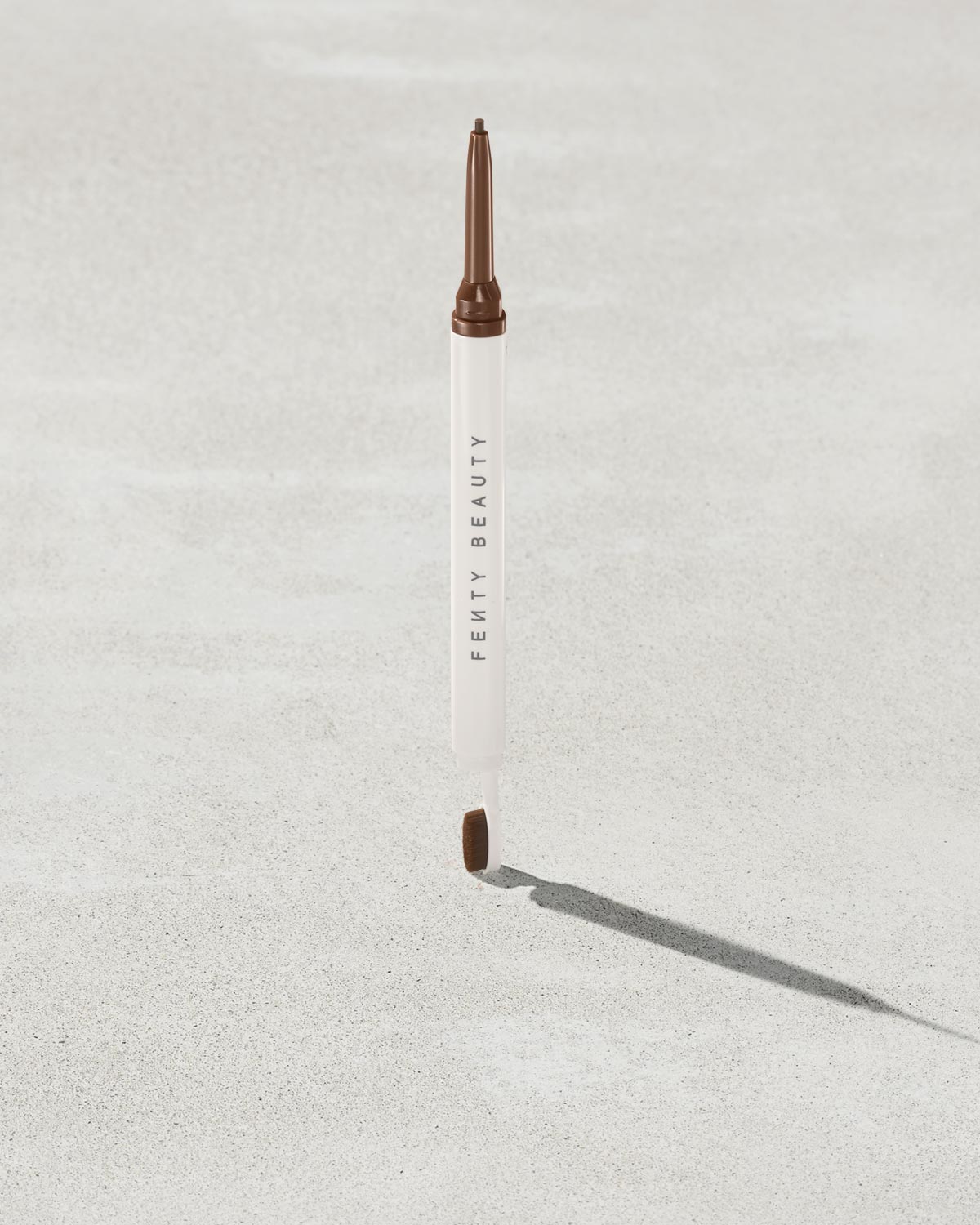 Fenty Beauty Brow MVP Medium Brown crayon sourcils 0,07 g