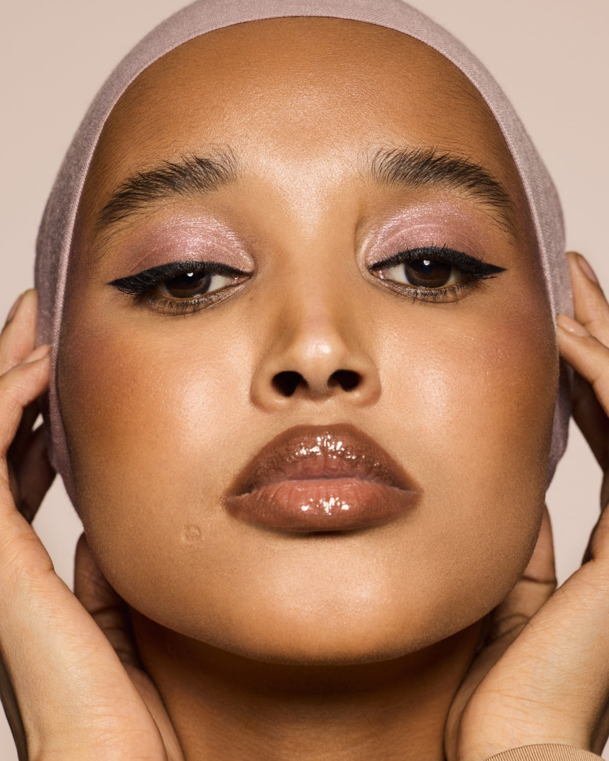 Fenty Beauty Flypencil Crayon Eyeliner Cuz I'm Black 0,3 g Mat
