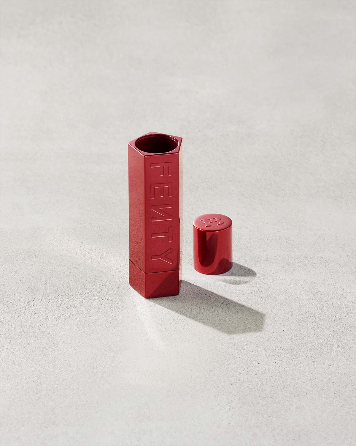 Fenty Beauty Fenty Icon Étui Rouge à Lèvres Red Edition