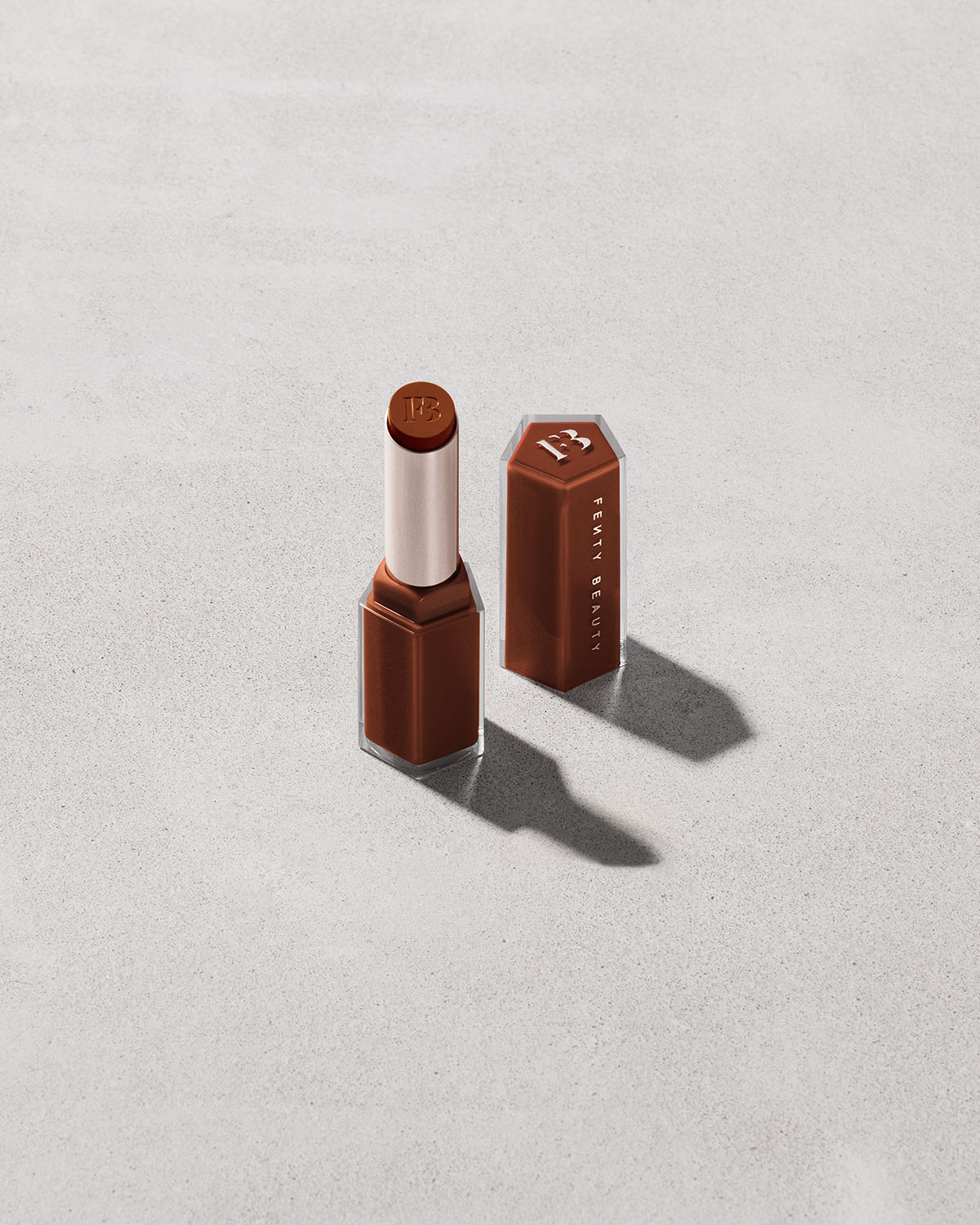 Fenty Beauty Gloss Bomb Stix gloss Hot Chocolit bordeaux 3,6 g
