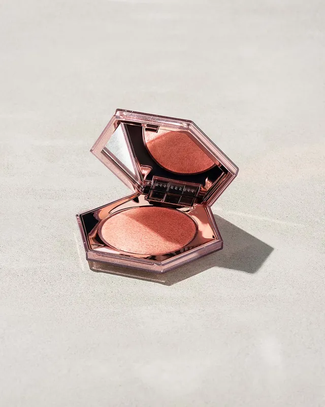 Fenty Beauty Diamond Bomb enlumineur Rosé Rave 8 g