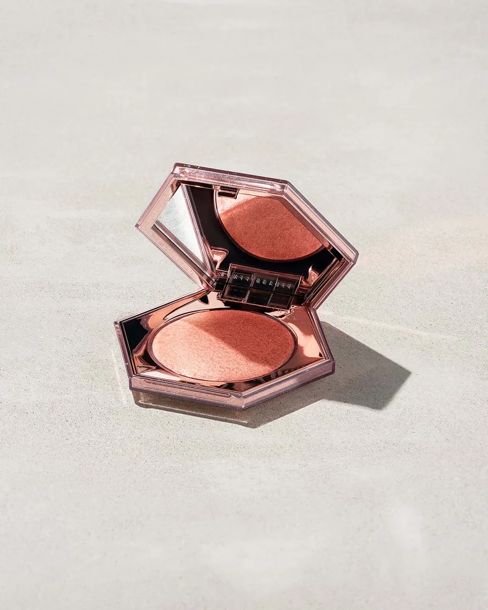 Fenty Beauty Diamond Bomb enlumineur Rosé Rave 8 g