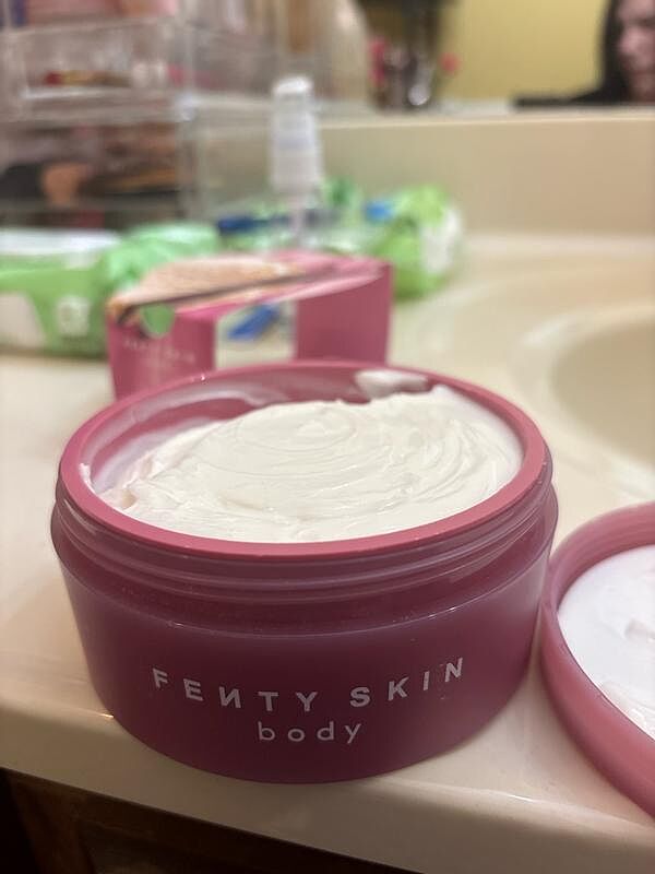 Fenty Beauty Butta Drop Crème Corps Salted Caramel 200 mL Karité