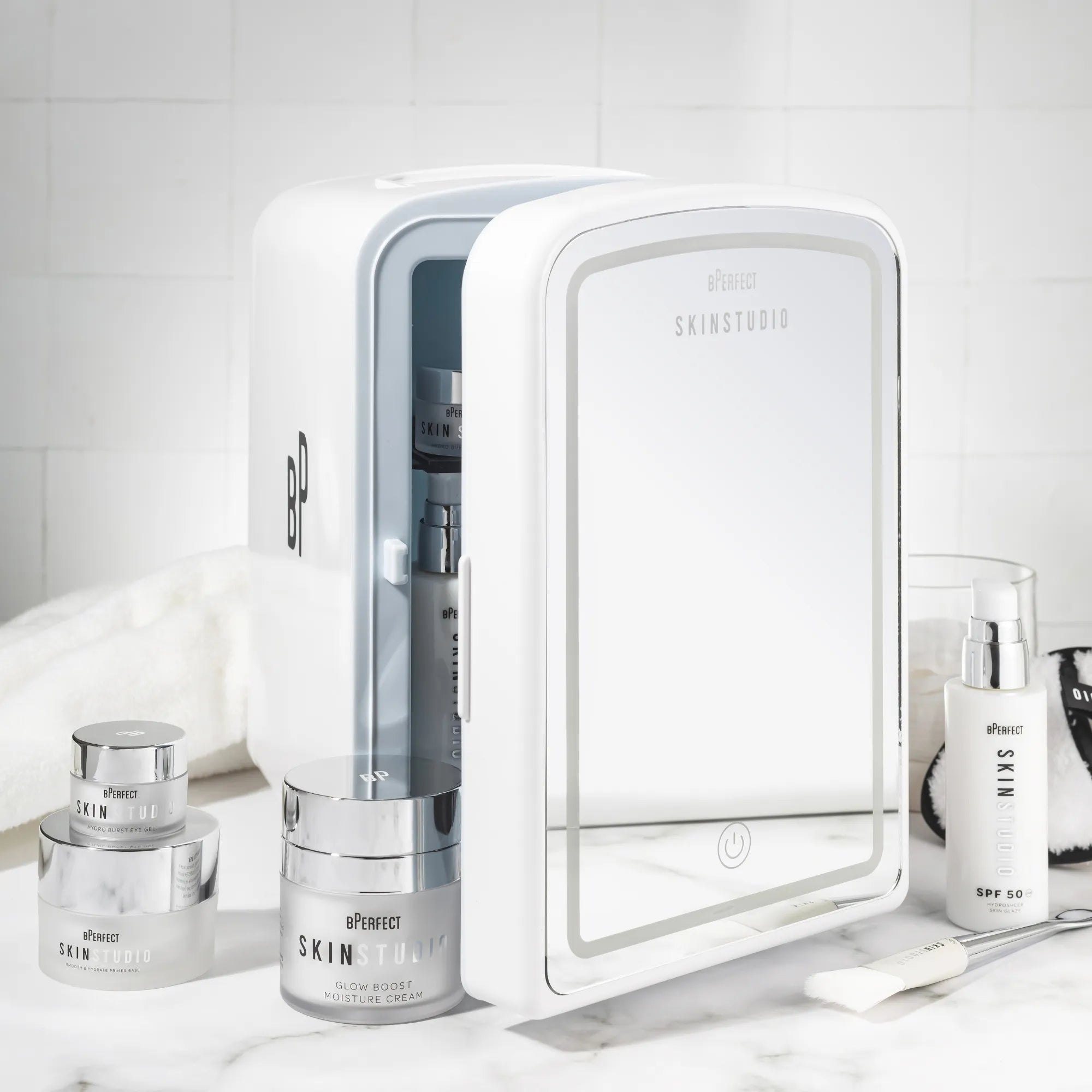 BPerfect Skin Studio Skincare Fridge mini frigo beauté 4 L