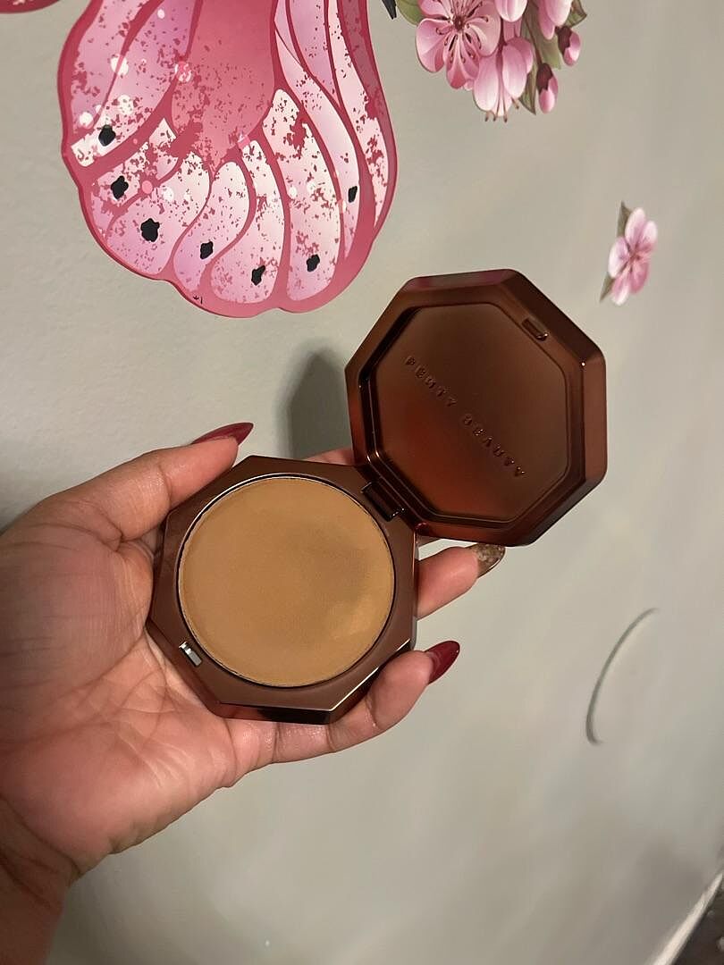 Fenty Beauty Sun Stalk'r Soufflé Bronzer Brown Butt'r