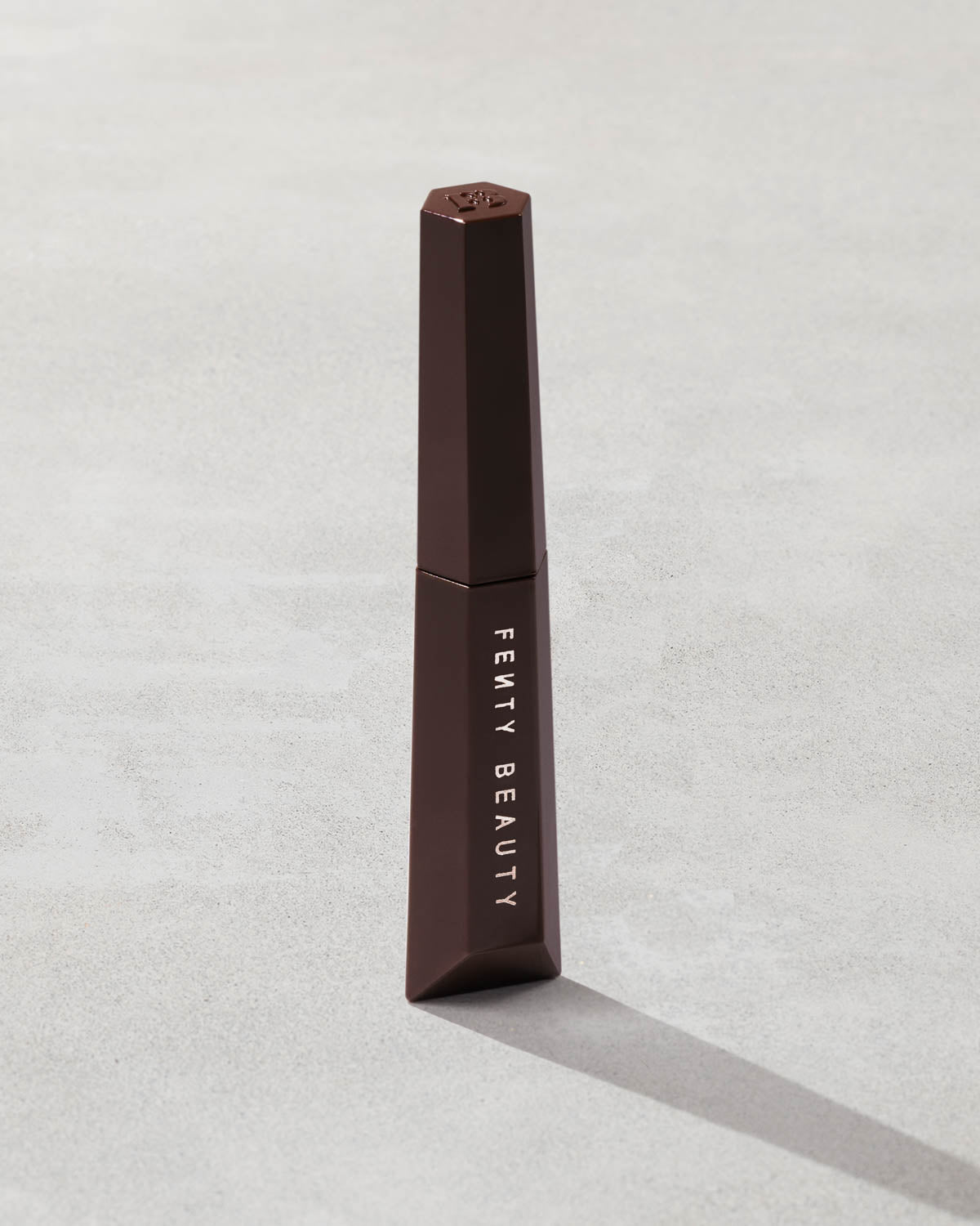 Fenty Beauty Hella Thicc Mascara Volume Let'z Be Blunt 10 mL