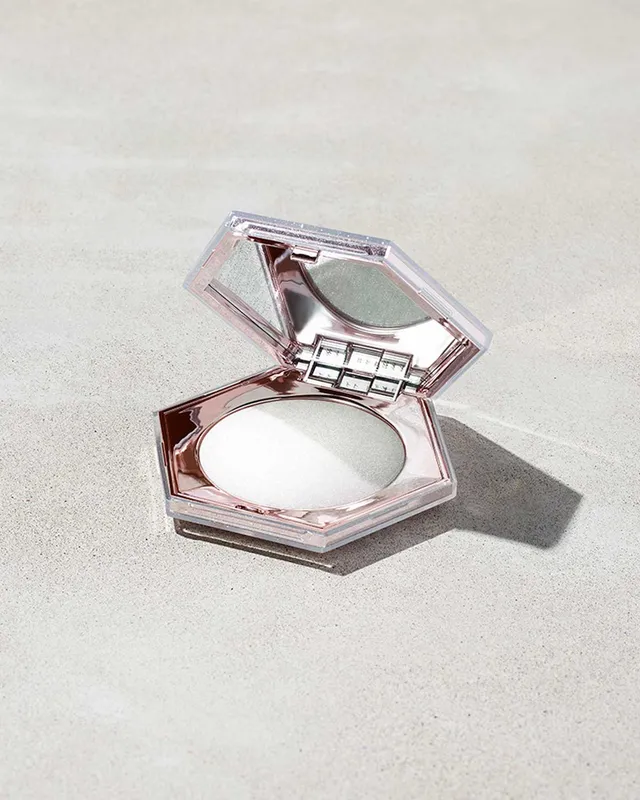 Fenty Beauty Diamond Bomb highlighter How Many Carats 2,8 g