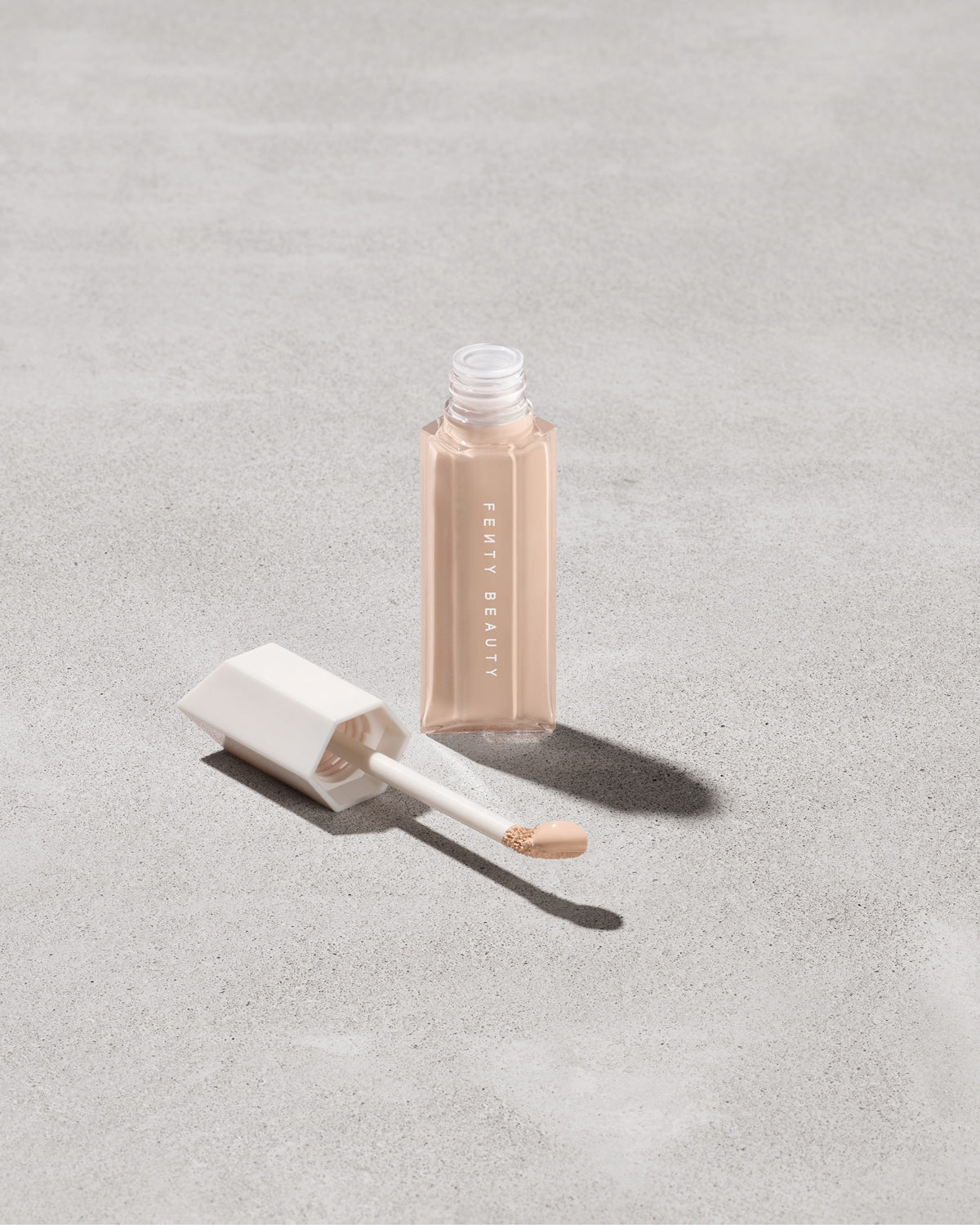 Fenty Beauty We're Even Hydrating Longwear Anticerne 170C 9 ml
