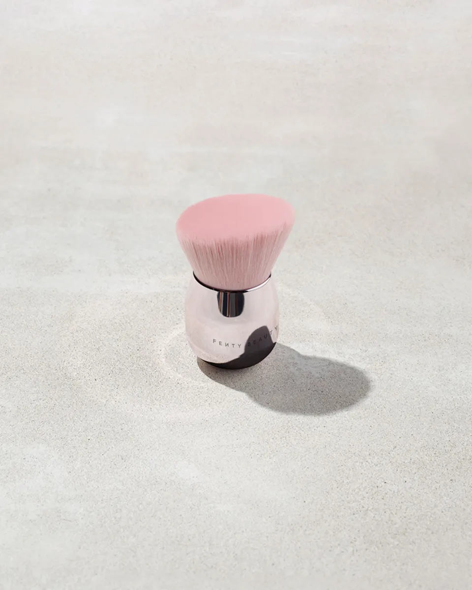 Fenty Beauty Brushes + Tools Pinceau Kabuki 160 Visage Corps