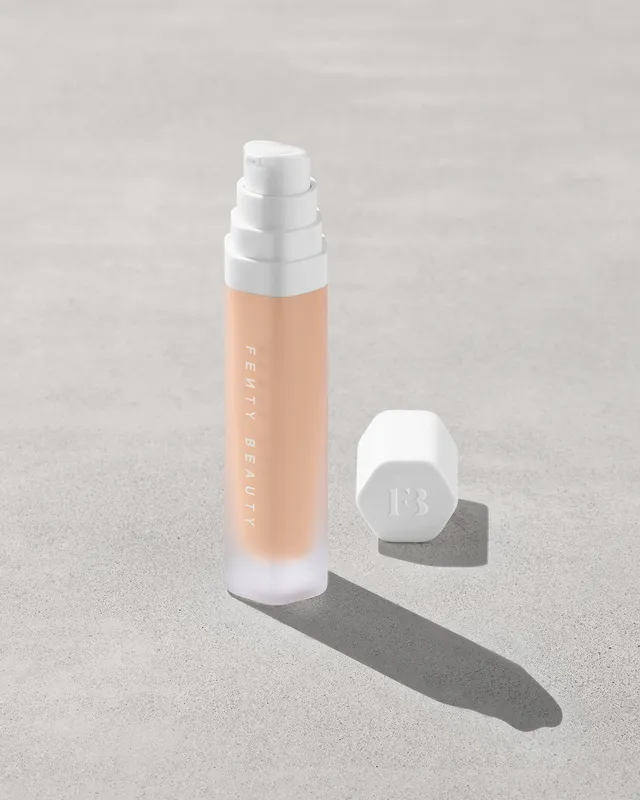 Fenty Beauty Soft'lit 260 fond de teint lumineux 32 mL