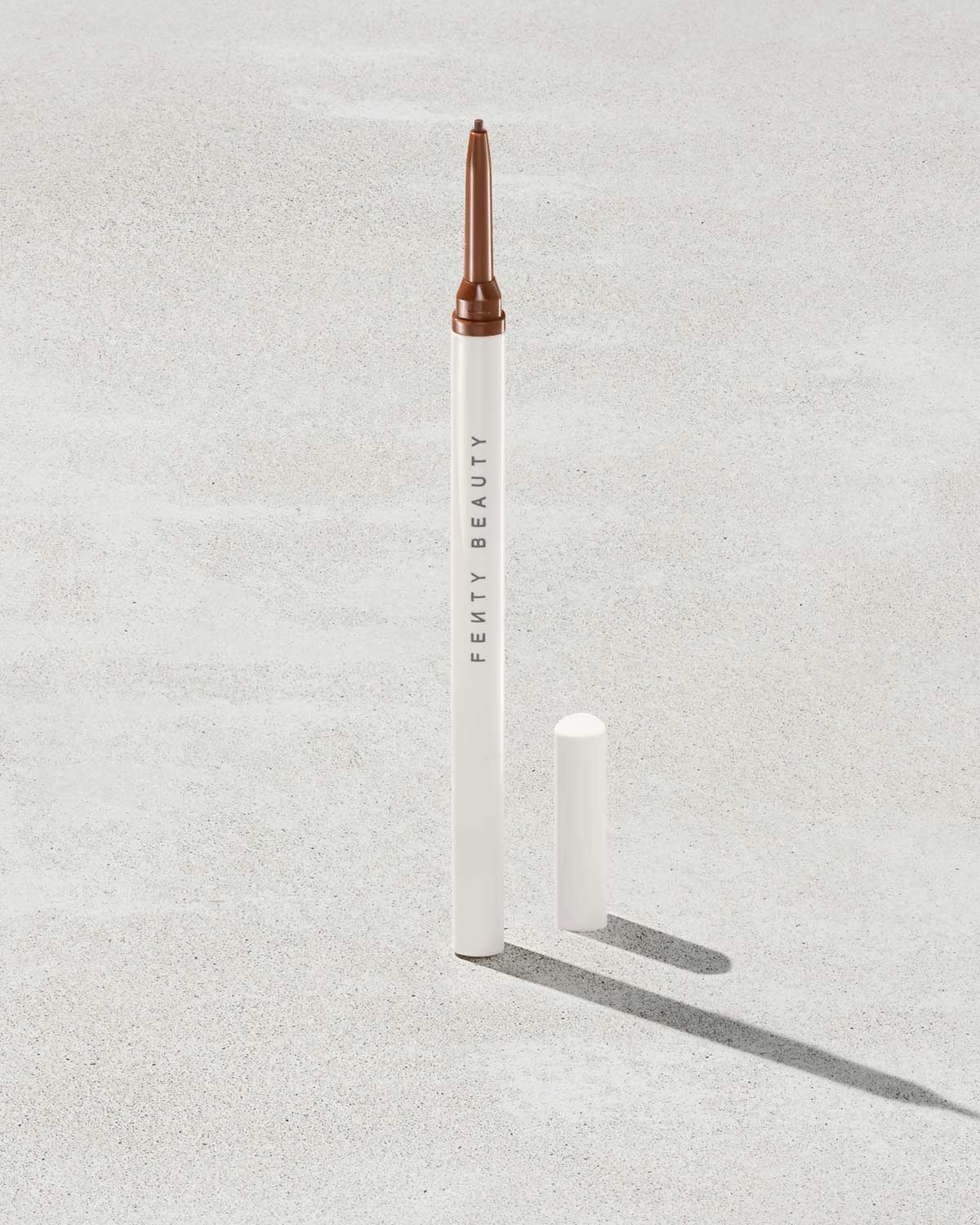 Fenty Beauty Brow MVP Soft Red crayon sourcils 0,07 g