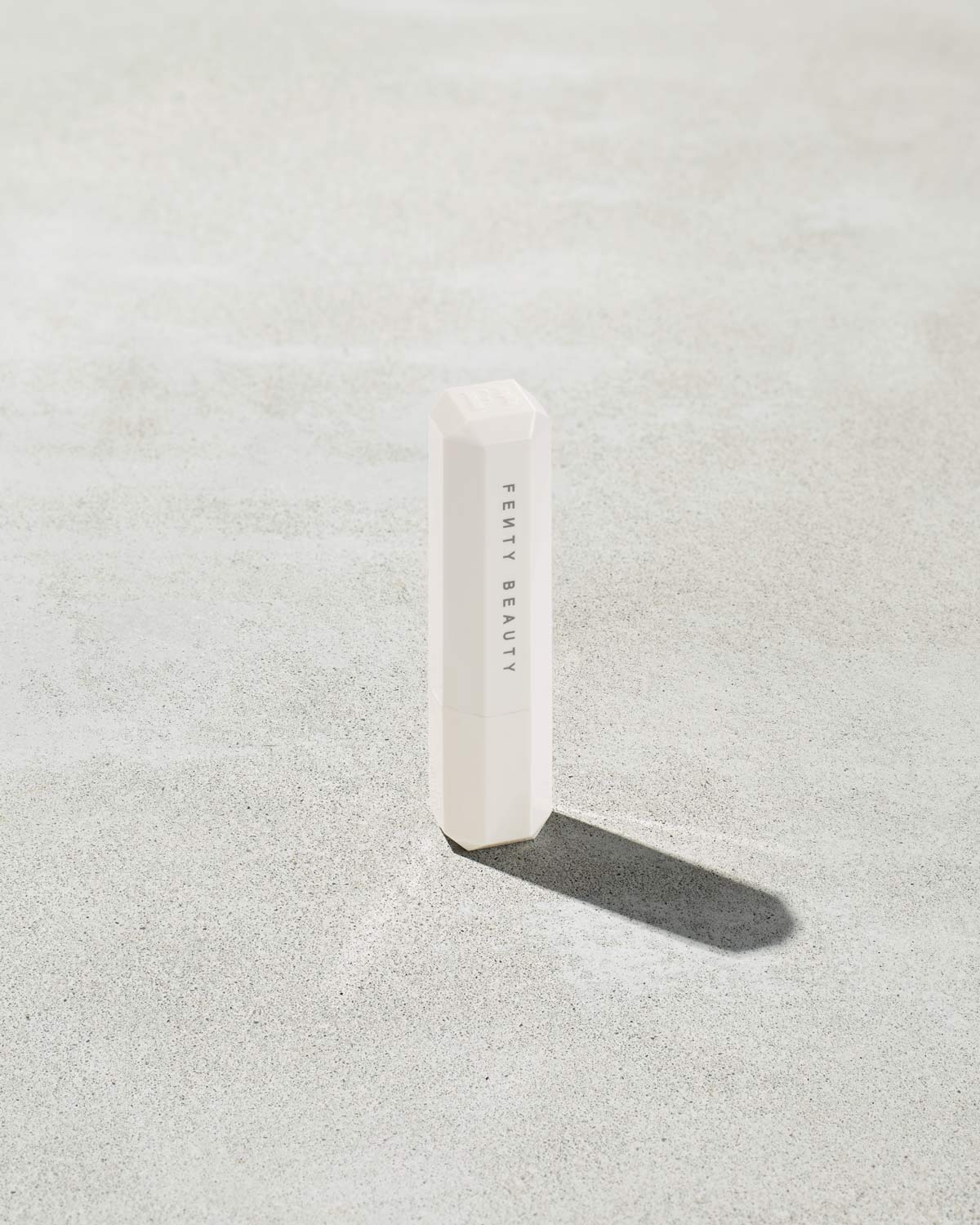 Fenty Beauty Pro Kiss'r Gommage Lèvres Stick 3 g abricot