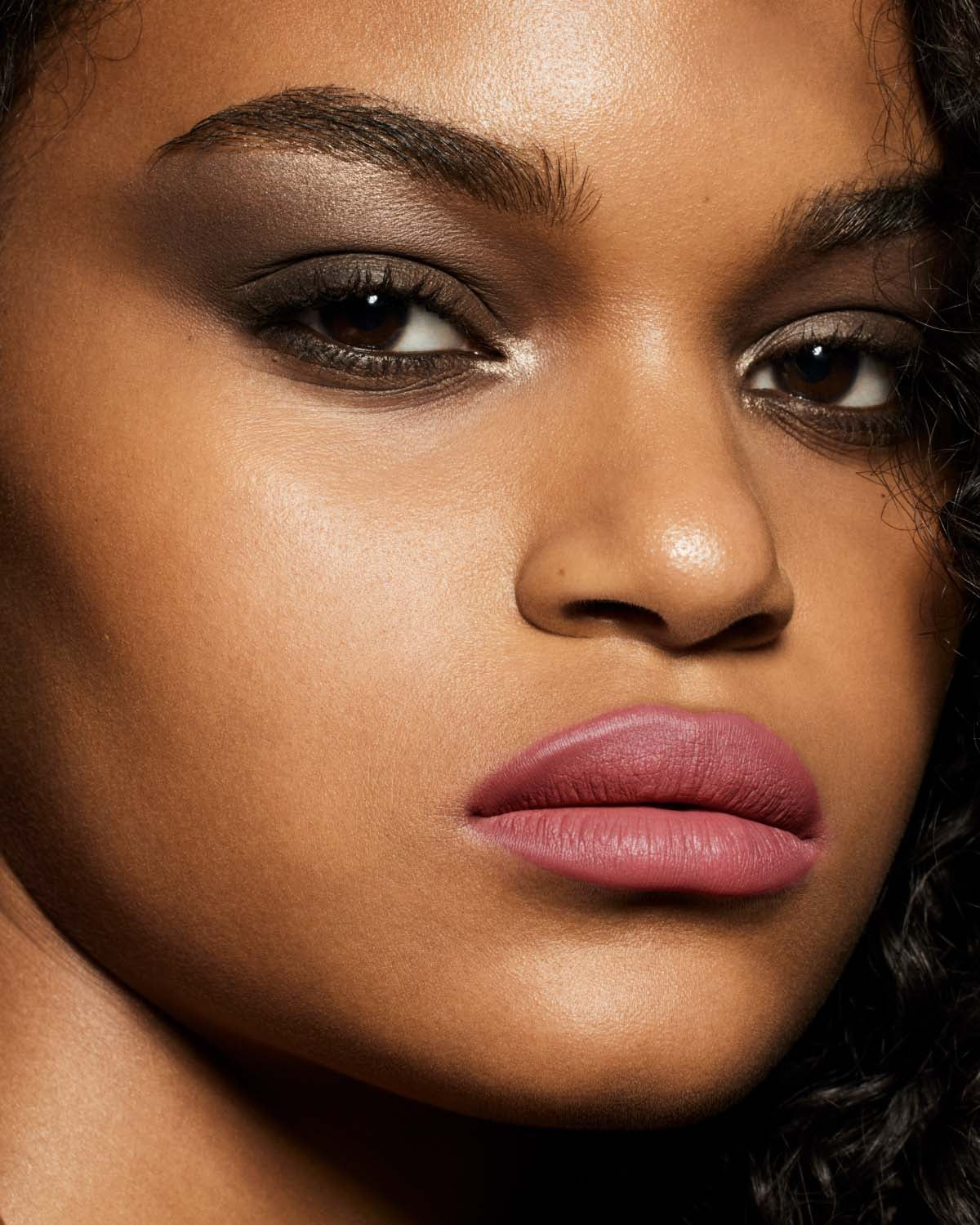 Fenty Beauty Stunna Lip Paint rouge à lèvres RiRi 4 ml mat