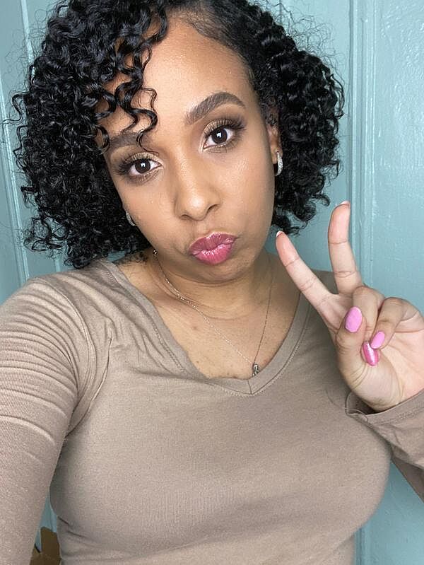 Fenty Beauty Sun Stalk'r poudre bronzante Coco Naughty