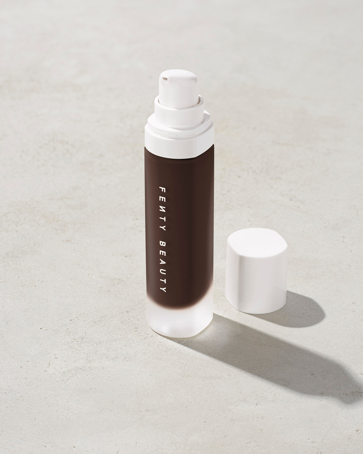 Fenty Beauty Pro Filt'r fond de teint #498 peau foncée