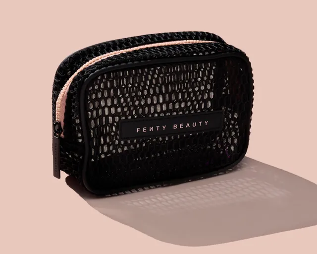 Fenty Beauty Let's Mesh trousse voyage