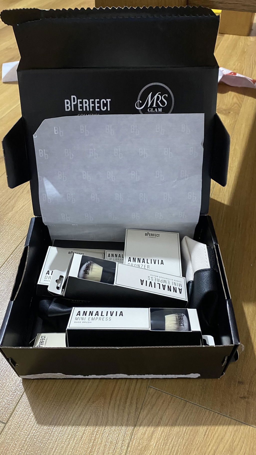 BPerfect x Annalivia Collection Coffret Maquillage Teint Complet