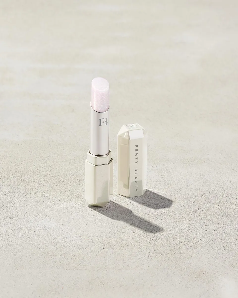 Fenty Beauty Slip Shine rouge à lèvres Quartz Candy 2,8 g brillant