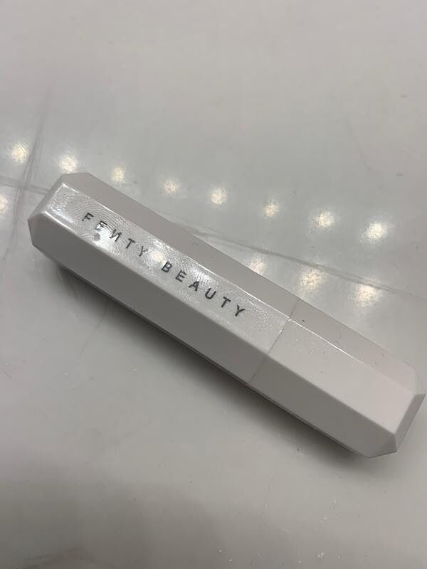 Fenty Beauty Pro Kiss'r Gommage Lèvres Stick 3 g abricot