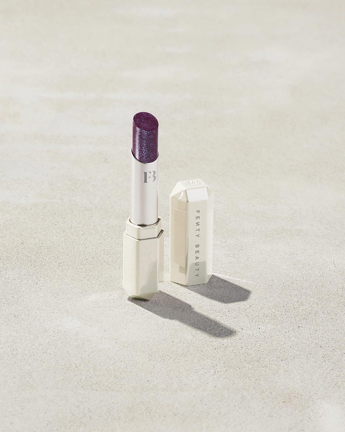 Fenty Beauty Slip Shine rouge à lèvres Vamps Who Brunch 2,8g