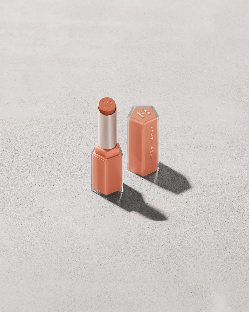 Fenty Beauty Gloss Bomb Stix gloss Two'Lip Kiss pêche 3,6 g