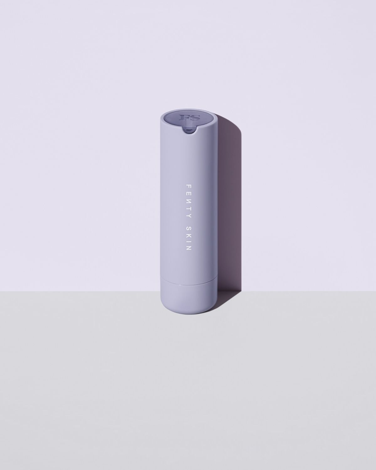 Fenty Beauty Hydra Vizor boîtier rechargeable soin visage