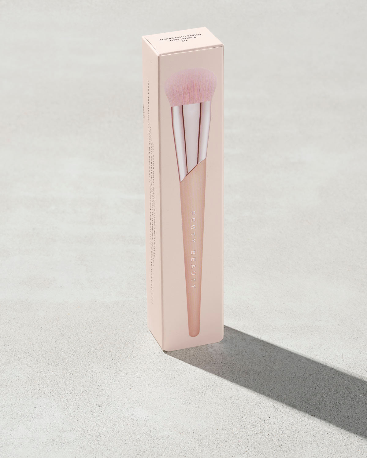 Fenty Beauty Kabuki-Buff Pinceau Fond de Teint 115