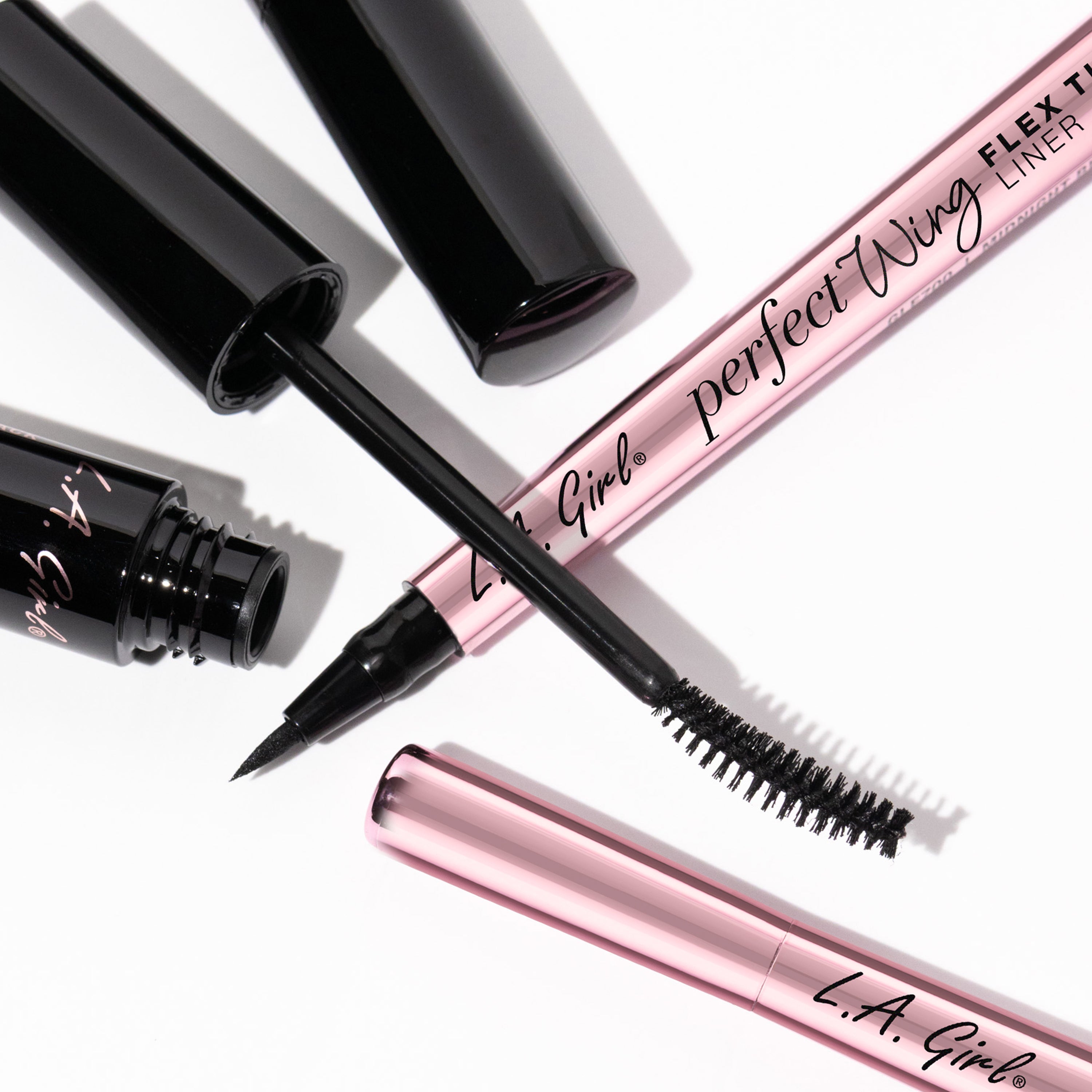 L.A. Girl Perfect Wing GLE700 eyeliner liquide Midnight Black