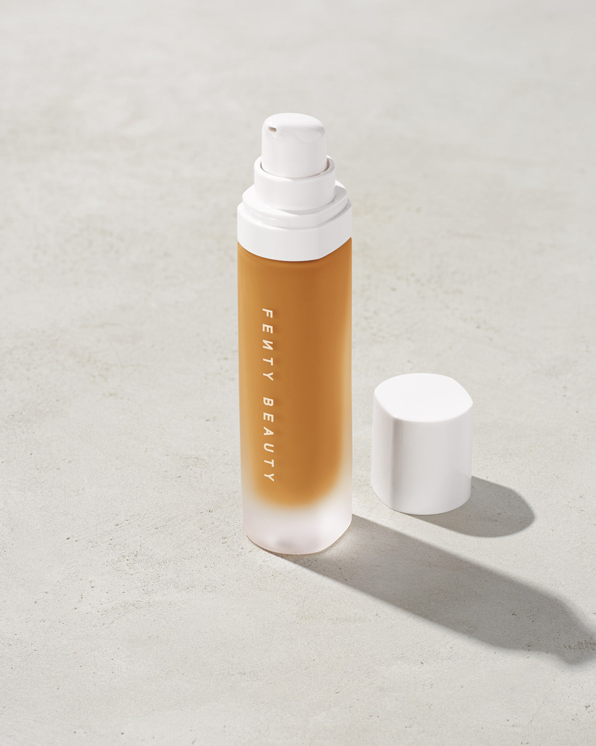 Fenty Beauty Pro Filt'r fond de teint 420 fini mat