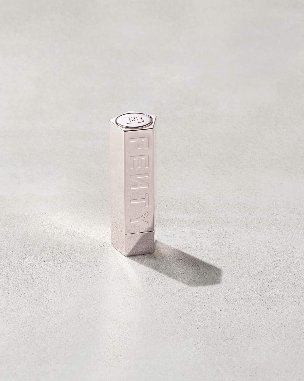 Fenty Beauty Fenty Icon étui rouge à lèvres Metallic Nude