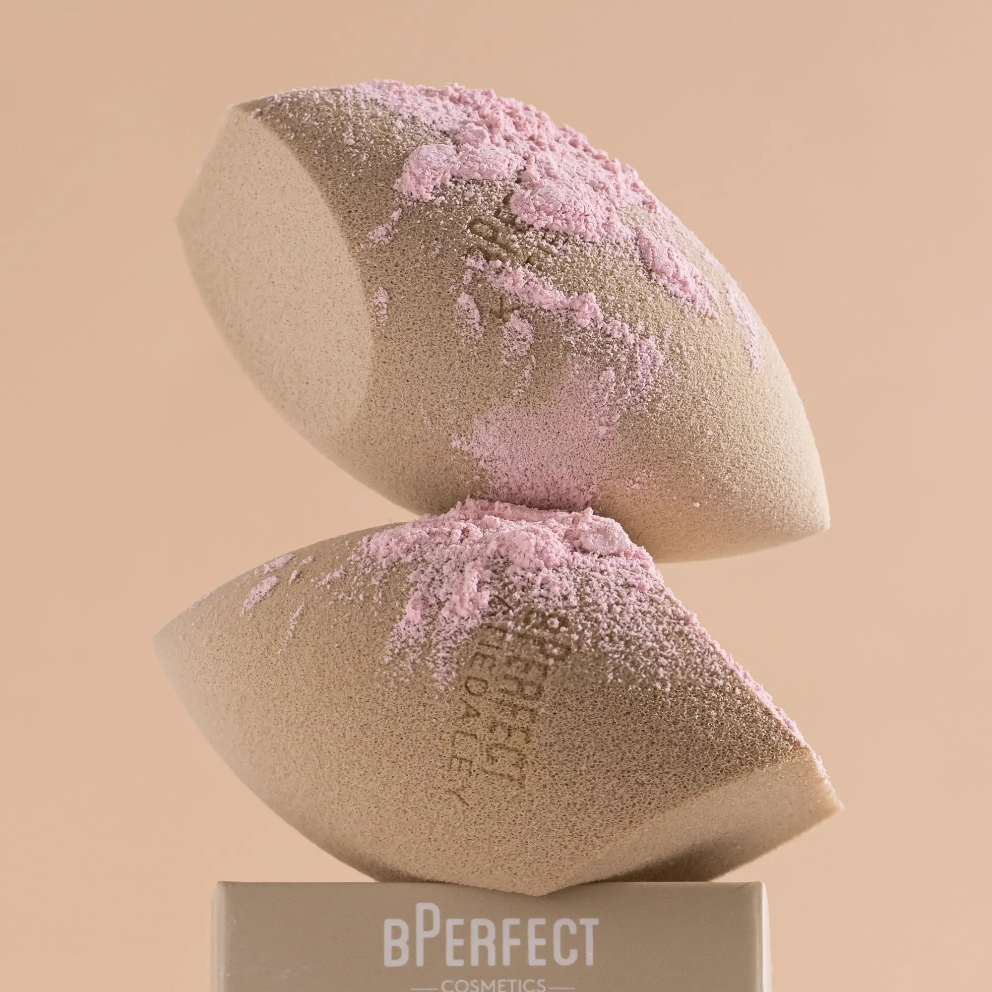 BPerfect x Katie Daley Perfect Placing éponge teint poudre