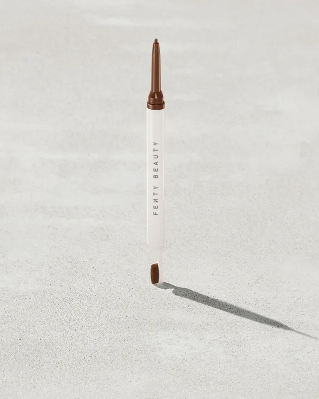 Fenty Beauty Brow MVP crayon sourcils Dark Auburn 0,07 g mat